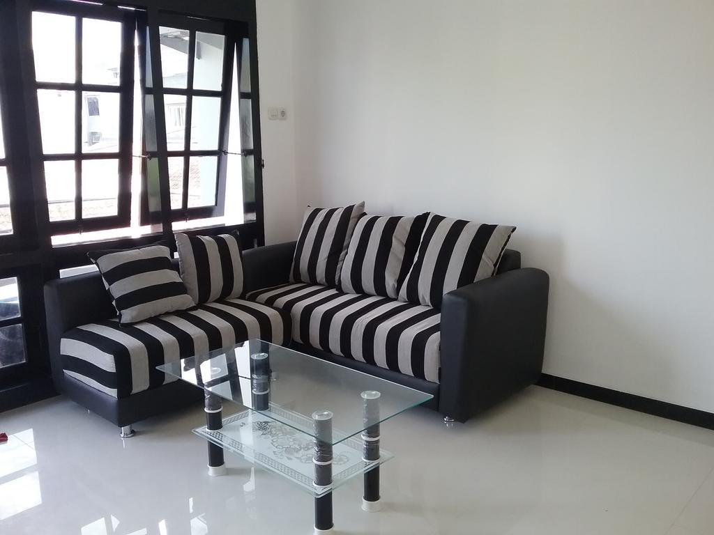 Mess Inn Semarang Luaran gambar