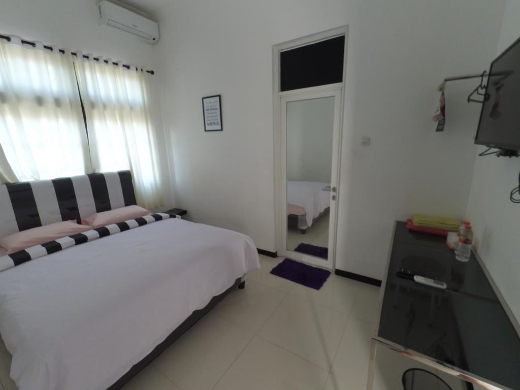 Mess Inn Semarang Luaran gambar